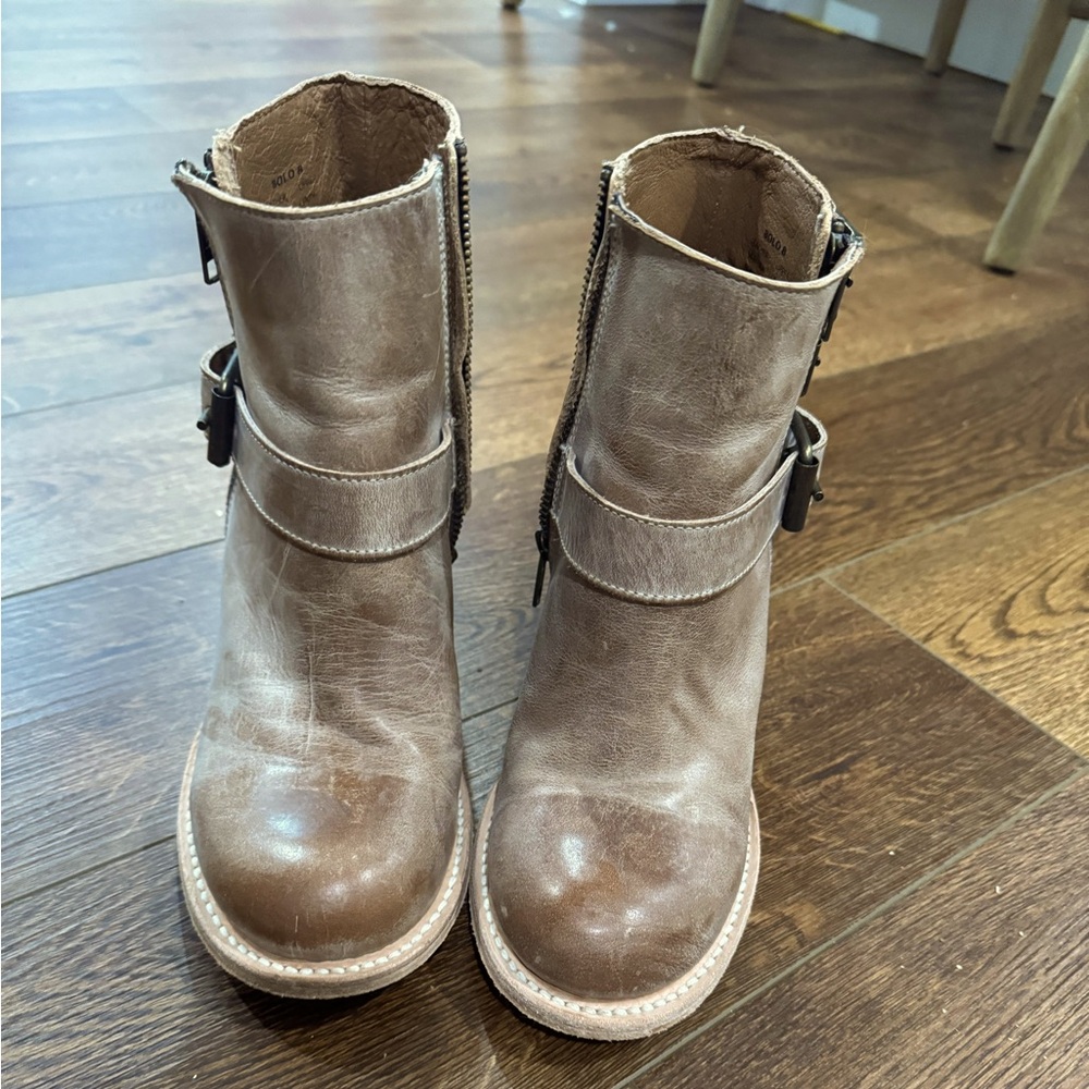 Freebird Bolo size 8